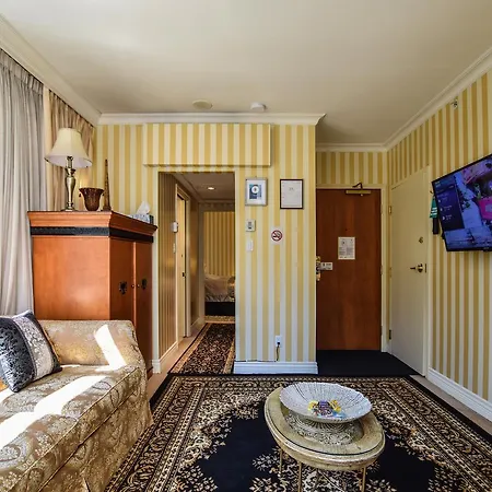 Boutique Suites - Vancouver-2